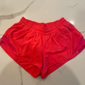 Lululemon Hotty Hot 2.5 Shorts in Neon Pink